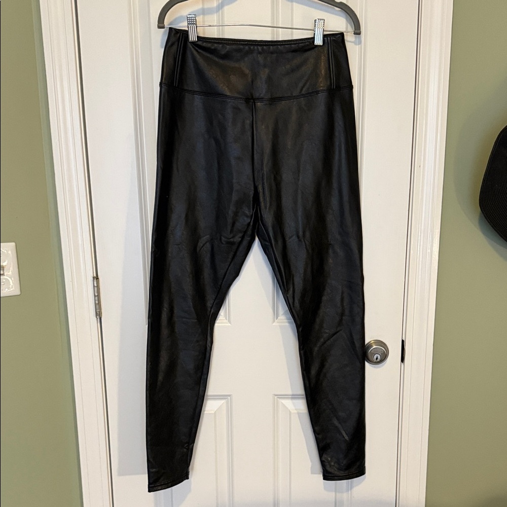 Sleek Black Leatherette Leggings